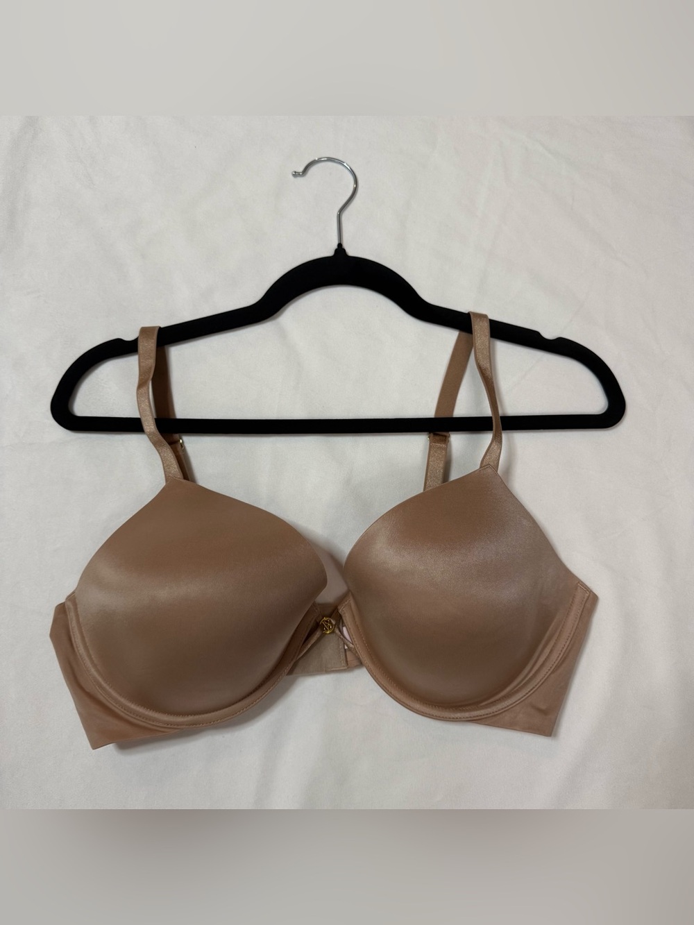 Victoria’s Secret Low Cut Demi Bra Nude Beige Tan Underwire 38D VS Logo Charm